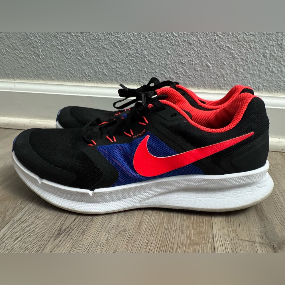 Nike Run Swift 3 Women’s Running Shoe in Black Racer Blue Crimson Size 9 - Picture 2 of 6